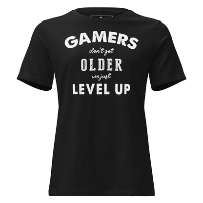 Gamers Level Up – Vintage Mode Edition Black Motivational Women’s T-Shirt